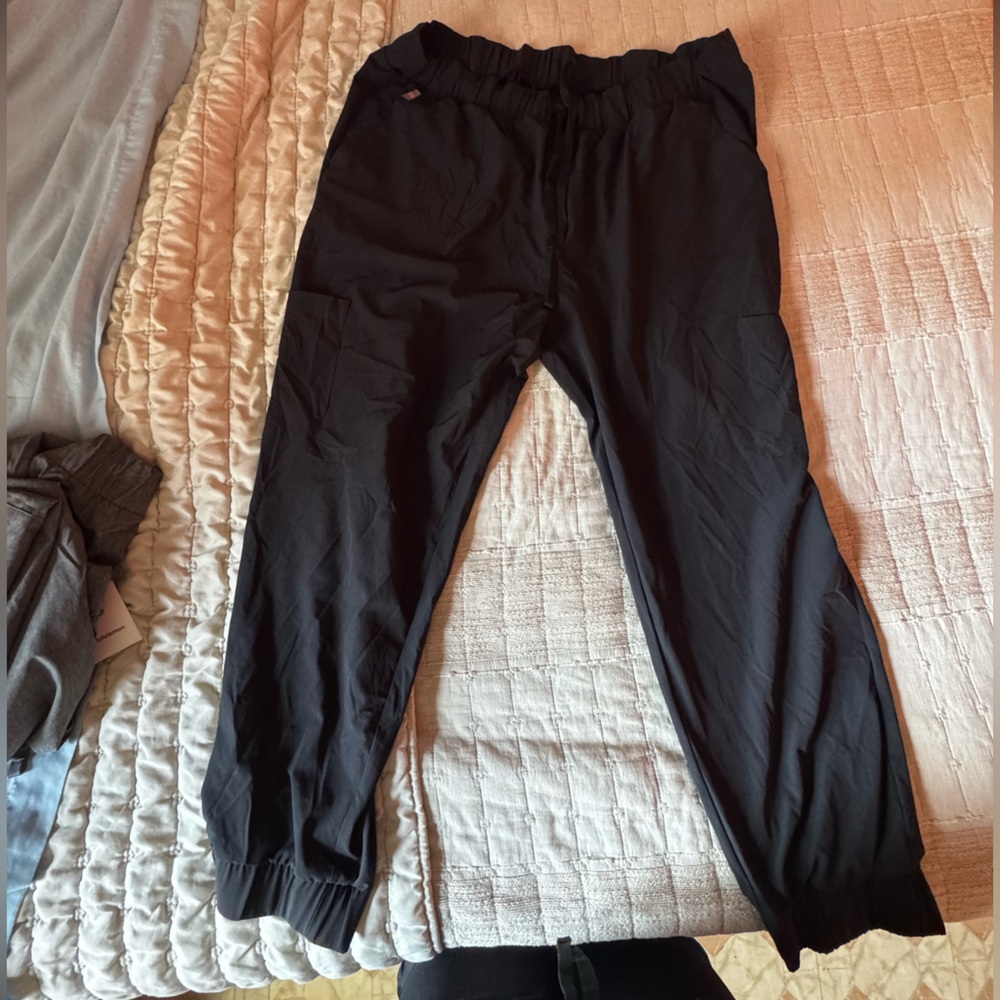 Lululemon Black Elastic Waist Joggers